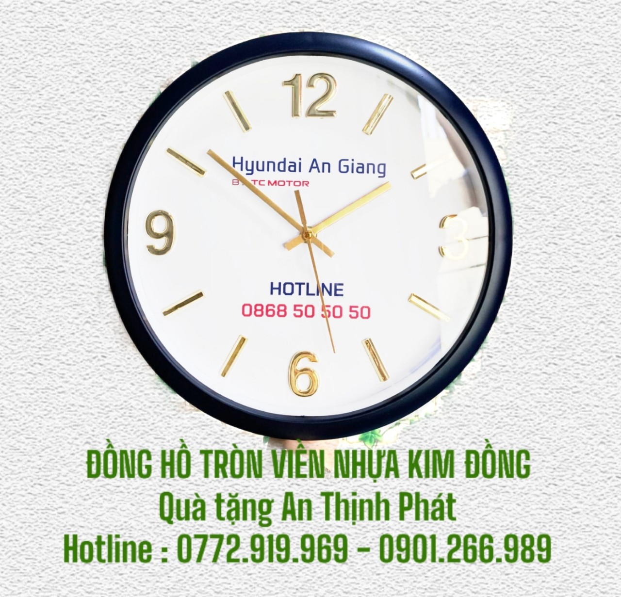 dong-ho-treo-tuong-kim-dong-vanh-nhua